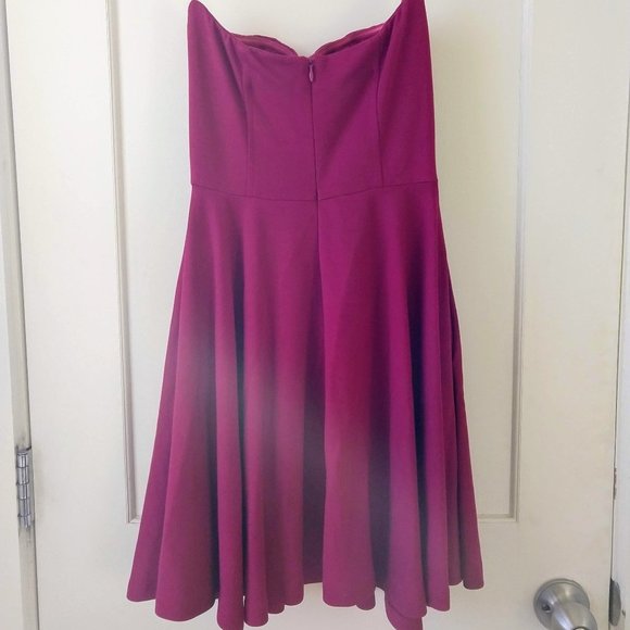 Strapless Circle Dress with Pockets - Picture 3 of 8